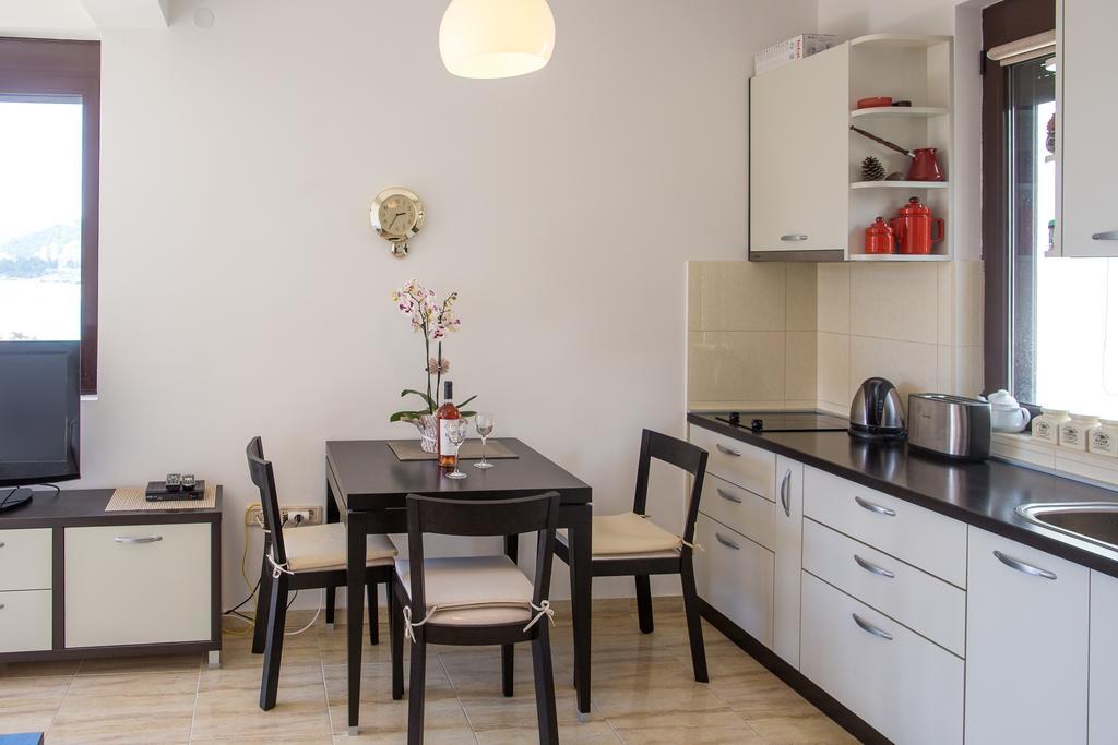 Apartments Lumiere Рафаиловичи Екстериор снимка