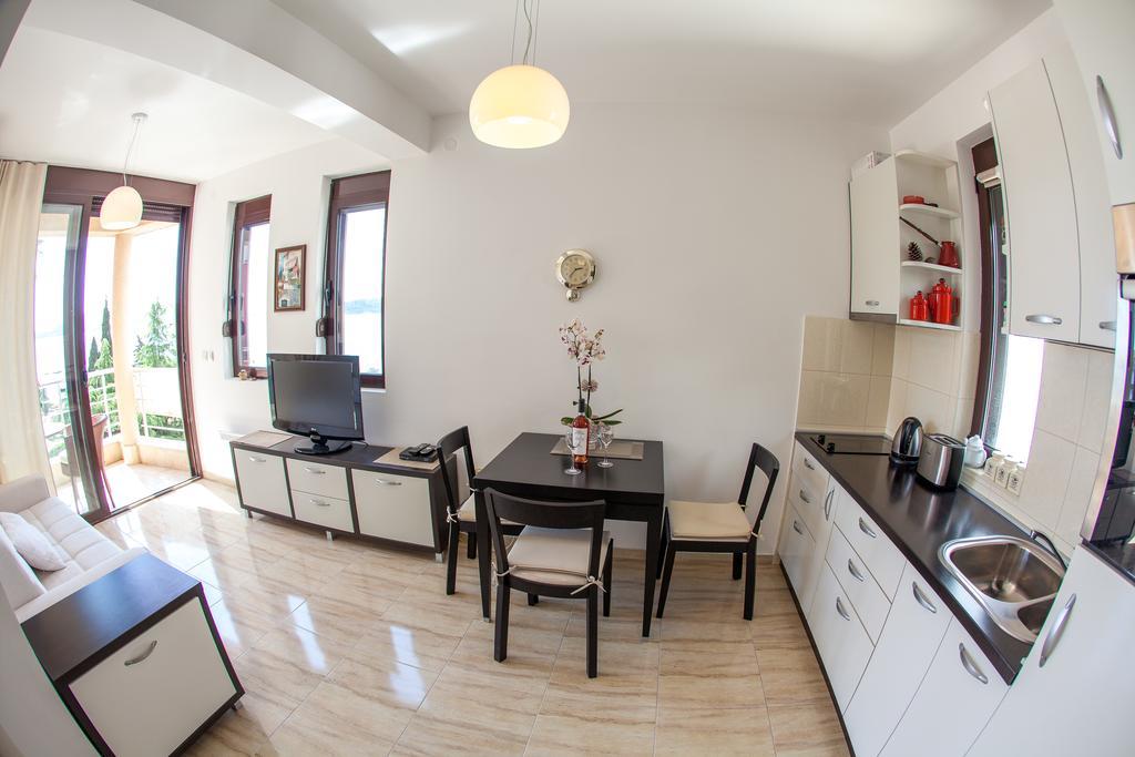 Apartments Lumiere Рафаиловичи Екстериор снимка